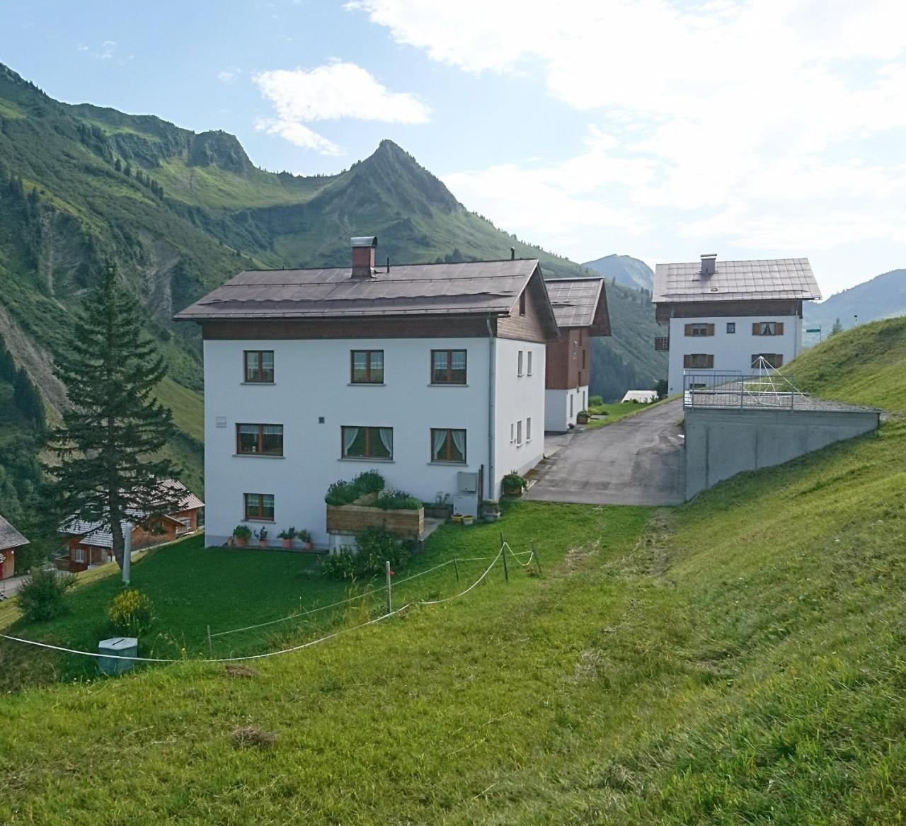 Haus Furka Hotel Damuels Exterior photo